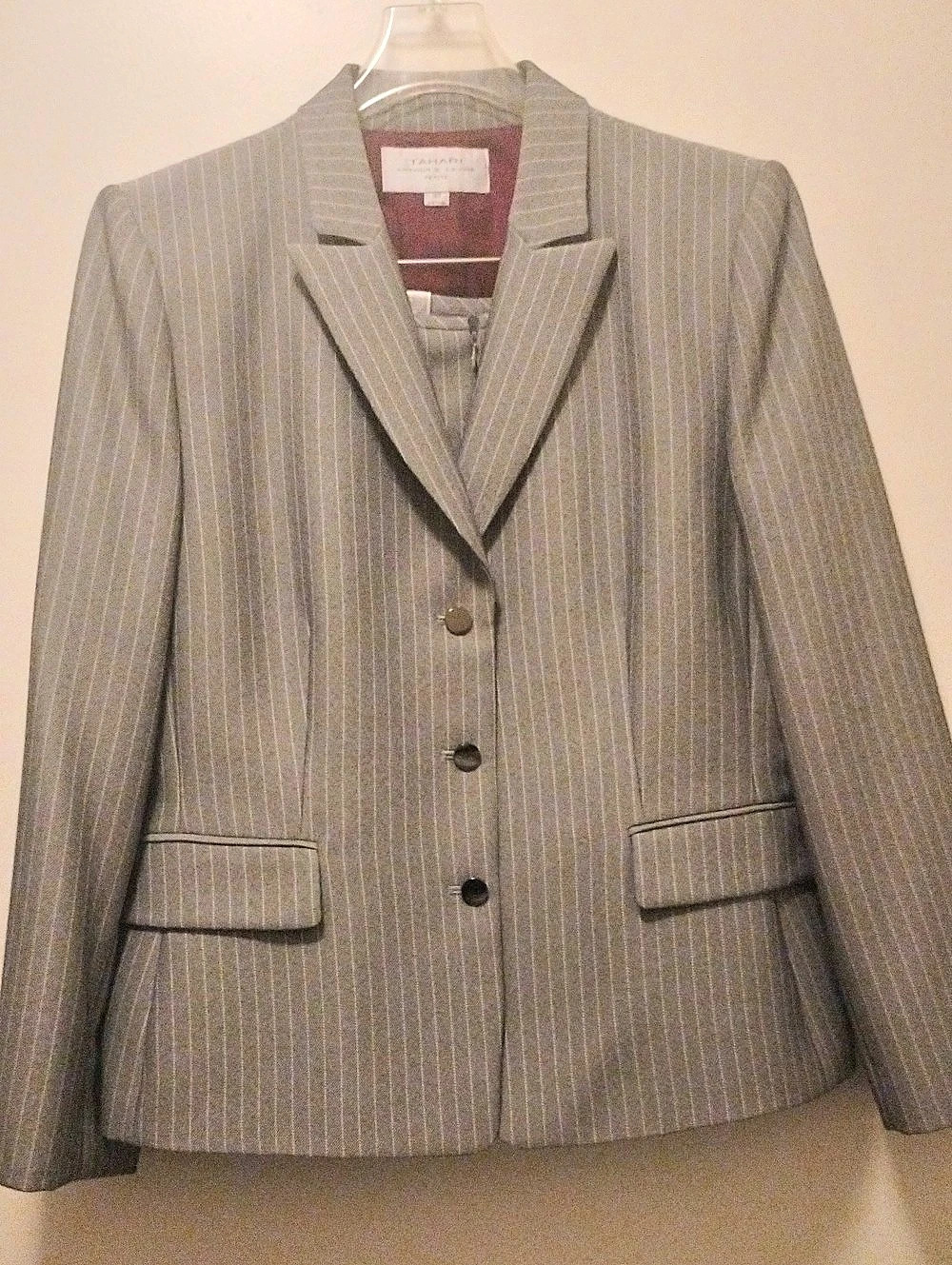Tahari Gray Pinstripe Suit Set 16P